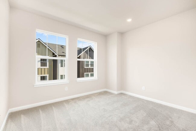 Building Photo - 19340 NE 69th Cir