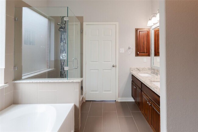 Building Photo - 12403 Gentlebrook Dr