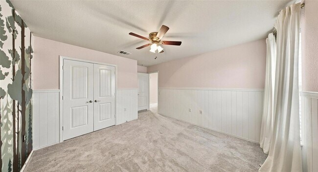 Building Photo - 7224 Crestone Rd