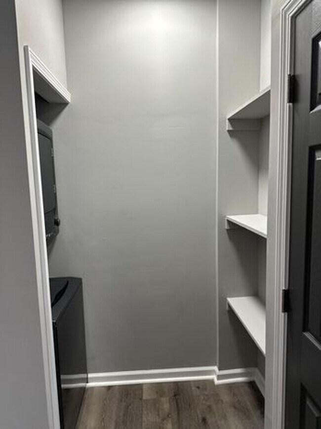 Building Photo - Irvington Living II: Renovated Comfort in ...