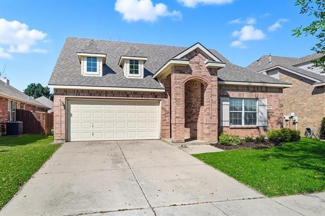 Building Photo - 5904 Meadowglen Dr