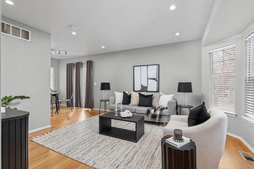 Home Now Empty - Staged Photos - 17072 E Wyoming Dr