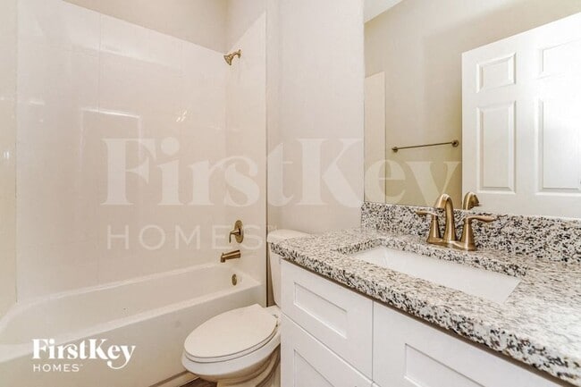 Building Photo - 3120 Halsey Ave SE