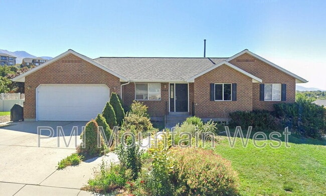 Building Photo - 484 E 900 N
