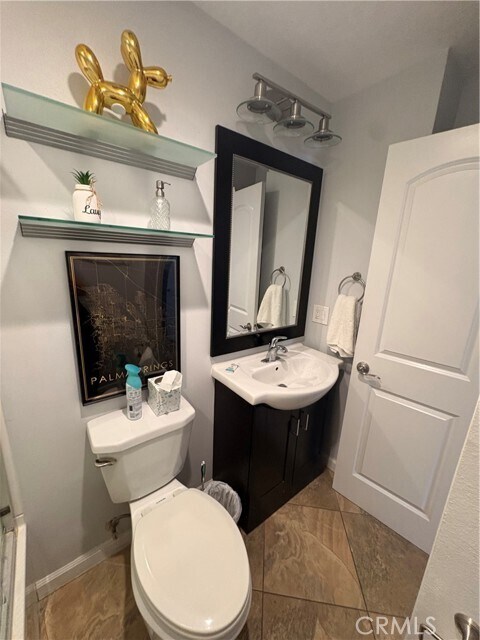 Building Photo - 510 N Villa Ct