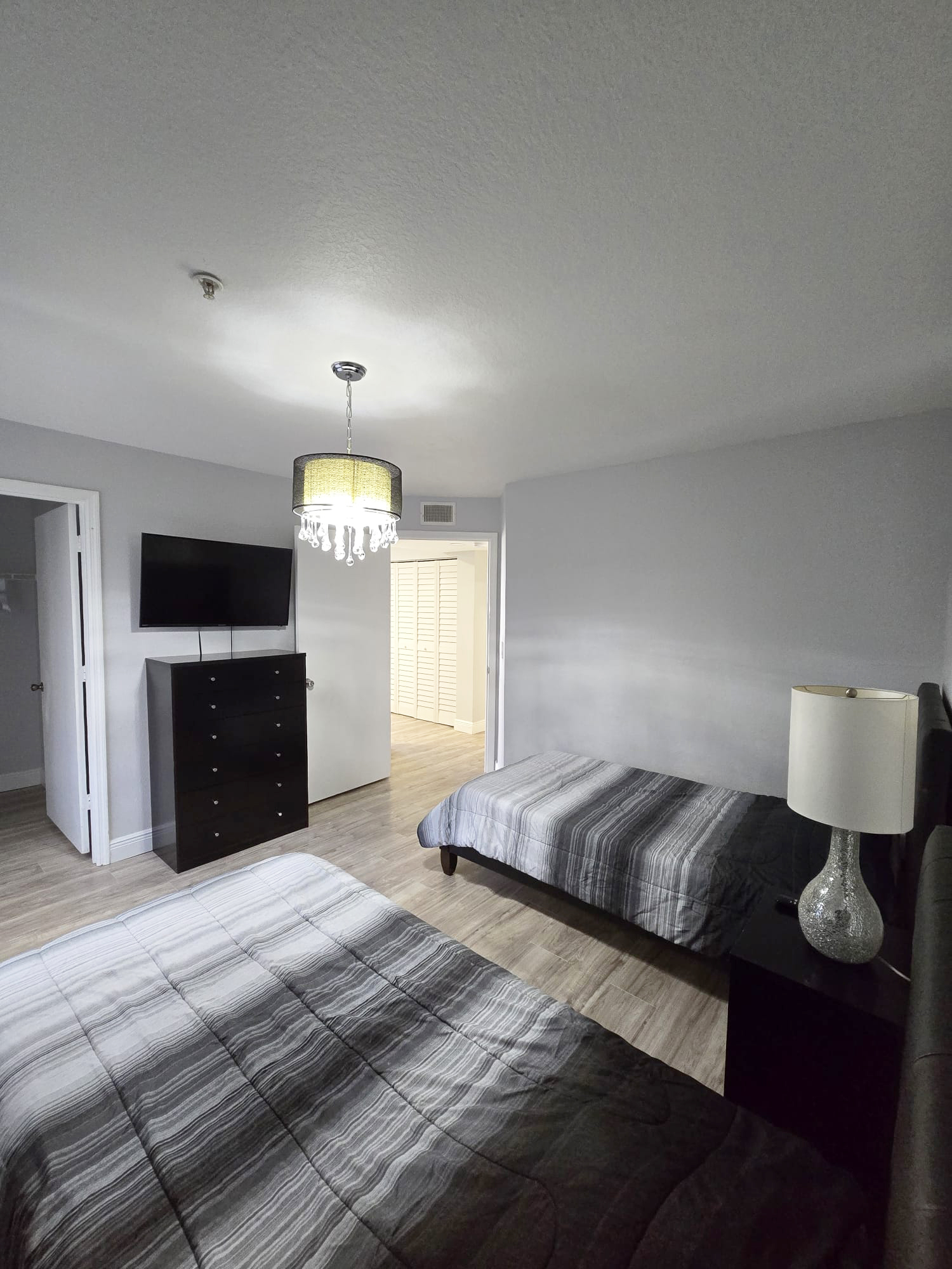 Bedroom - 7340 Westpointe Blvd
