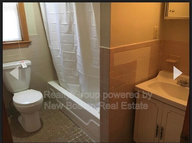 Building Photo - 68 Maverick St