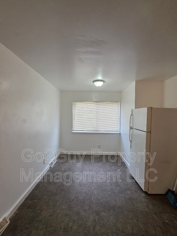 Building Photo - 22649 Frisbee St