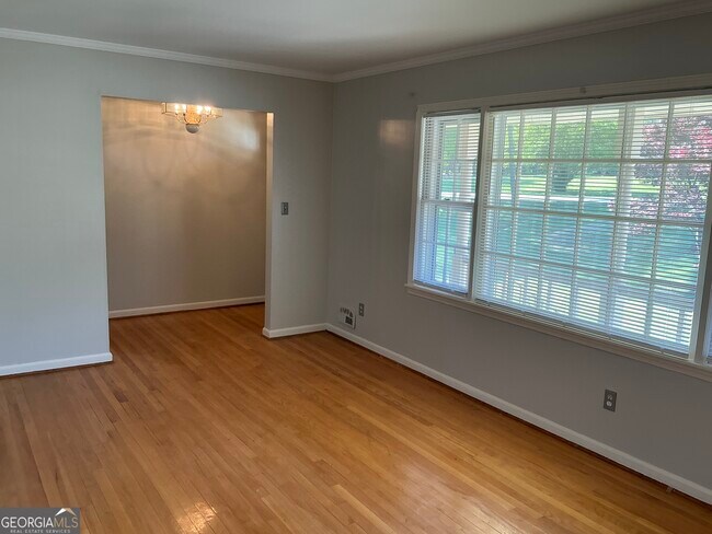 Building Photo - 3988 Rainbow Dr