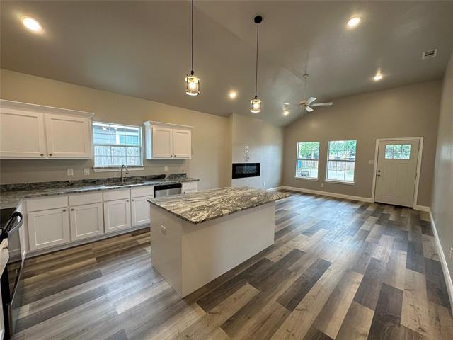 Building Photo - 1412 Morse St