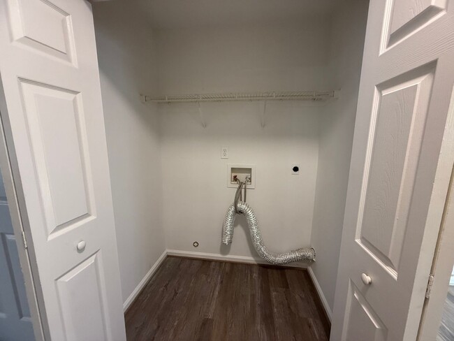 Building Photo - Village at Greenview townhouse in Campbell...