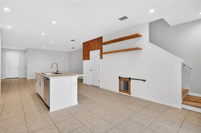Building Photo - 8667 Canyon Creek Trail