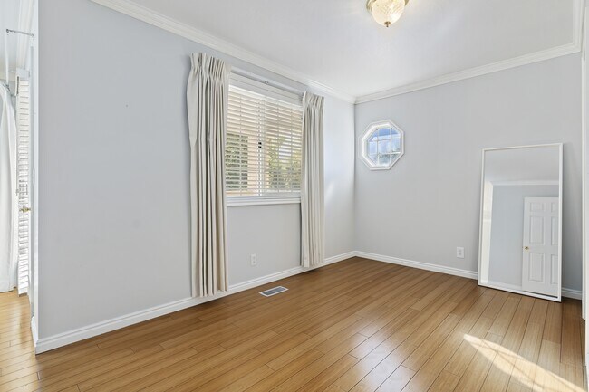 Building Photo - 3666 Pearblossom Cir