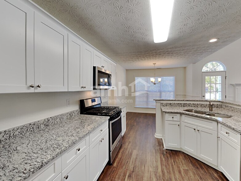 Building Photo - 488 Haven Ridge Dr