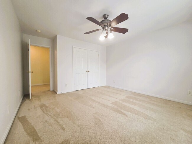 Building Photo - Stately brick front contemporary on huge c...