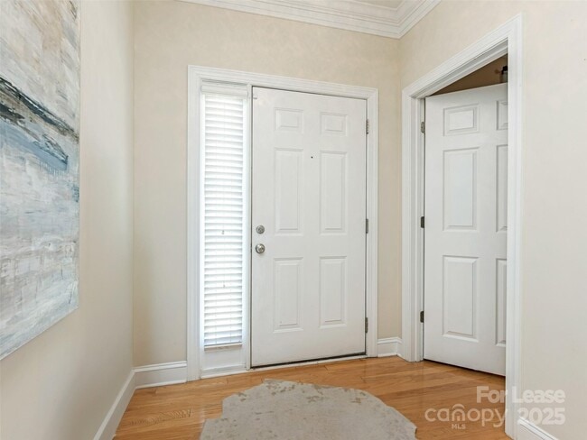 Building Photo - 1037 Davant Ln