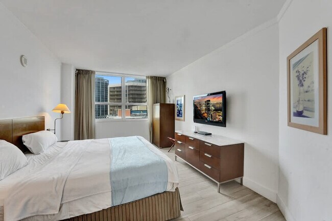 Building Photo - 2889 McFarlane Rd