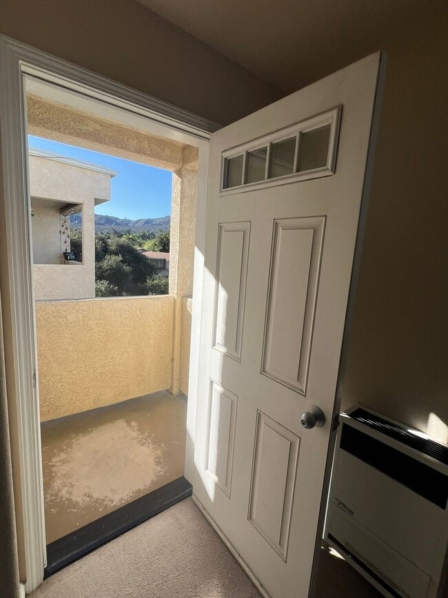 Building Photo - 2009 9th St