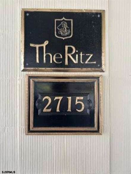 Building Photo - 2721 Boardwalk