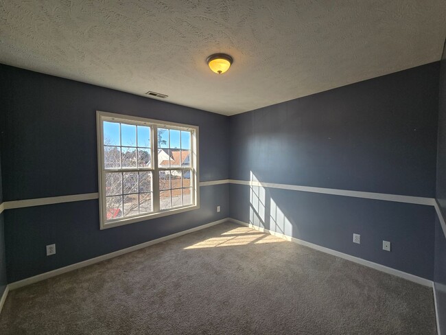 Building Photo - 122 Blue Water Dr