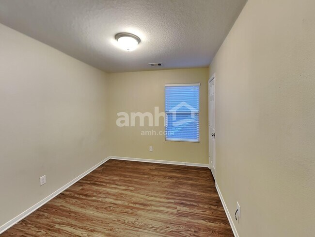 Building Photo - 4823 Dappled Grove Trl