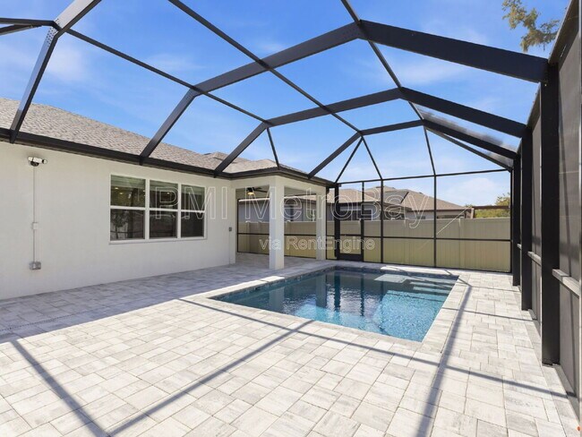 Building Photo - 2870 Dolores Home Ave