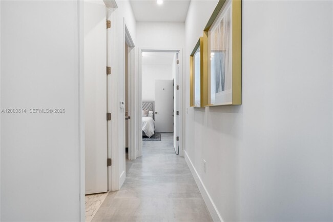 Building Photo - 17550 Collins Ave