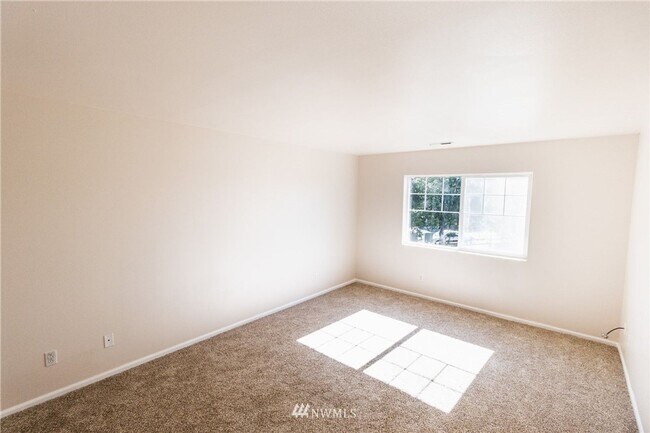 Building Photo - Premier Lake Stevens Living: Top-Rated Schools & Walkable Parks