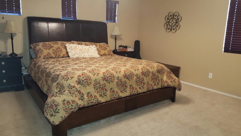 Building Photo - 8046 S 54th Ln