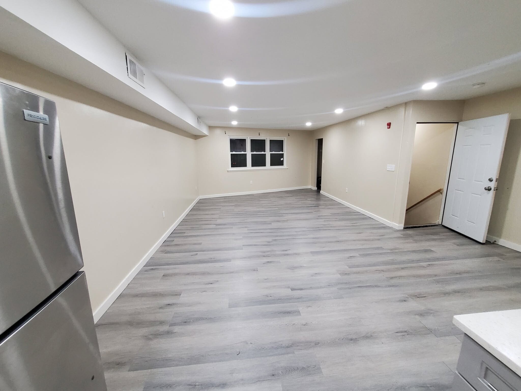 Building Photo - 7915 Bustleton Ave