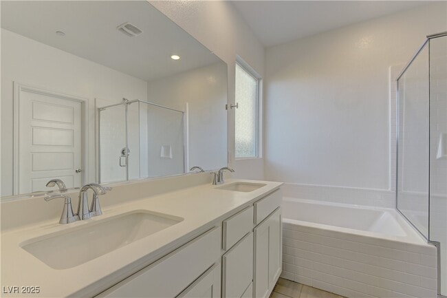 Building Photo - 222 Palisade Fls Ave