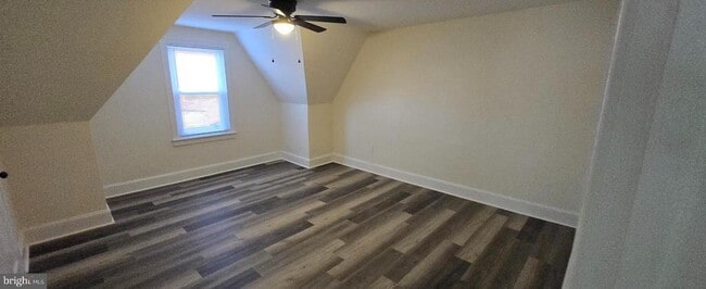 Building Photo - 213 W Market St