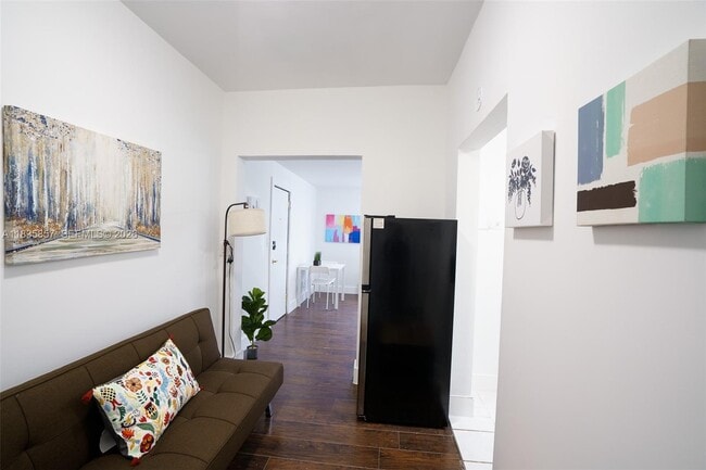 Building Photo - 444 Ponce de Leon Blvd