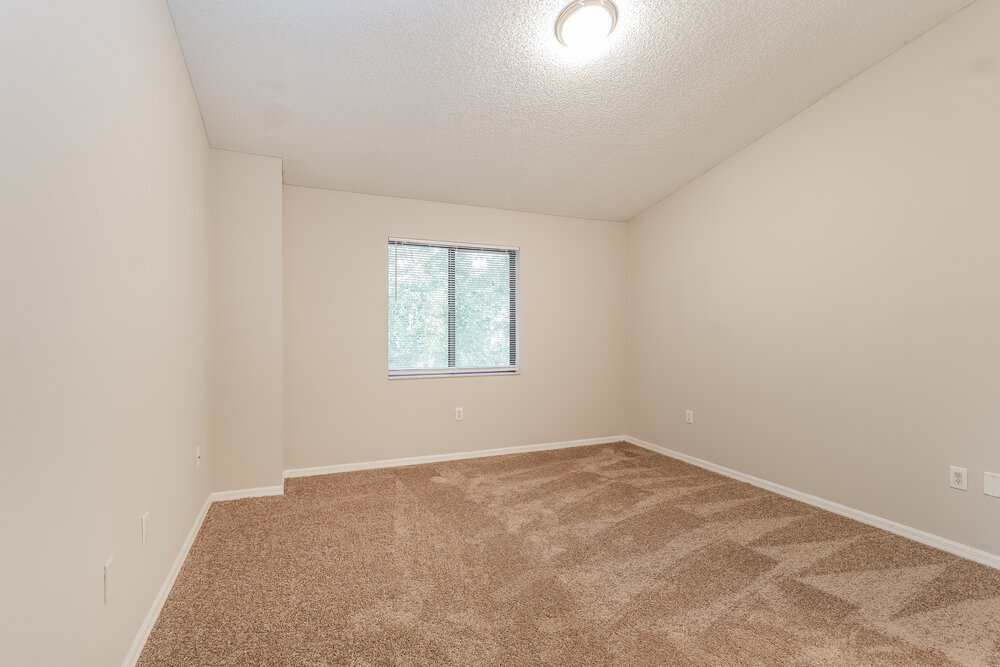 Building Photo - 3577 Raintree Ln