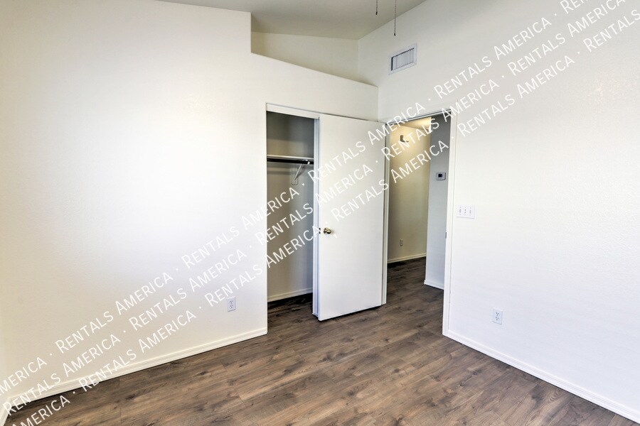 Building Photo - 10984 N Double Eagle Ct