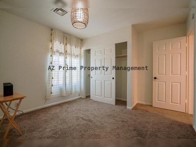 Building Photo - 9054 N 84th Ln