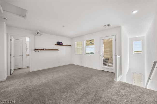 Building Photo - 6118 Garden Oasis St