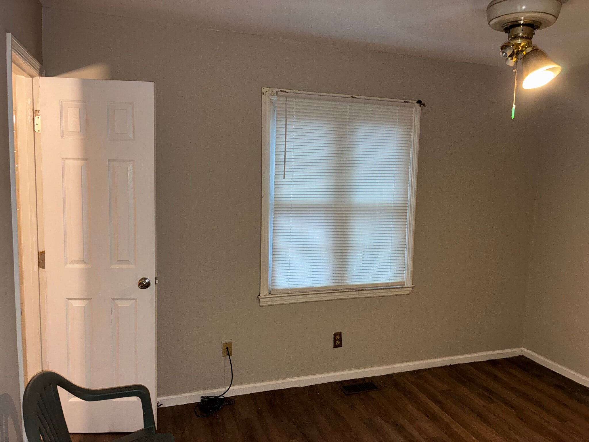 Building Photo - Room in House on Dupree St