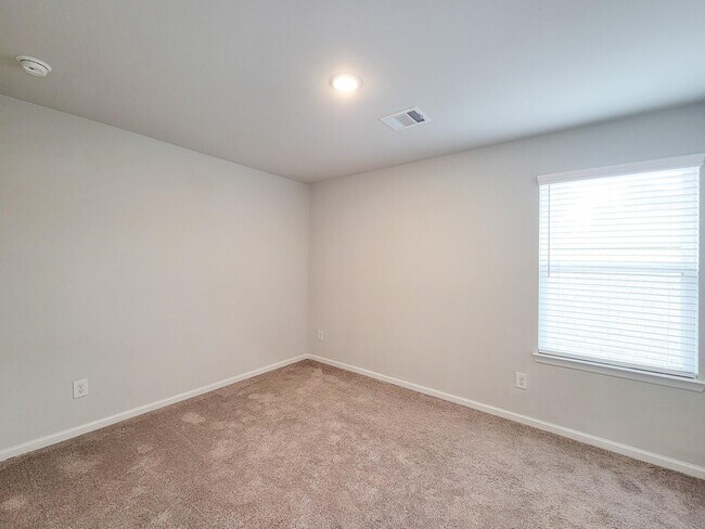 Building Photo - 94 Valiant Ridge Trail