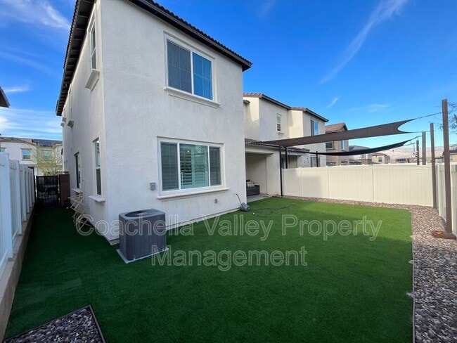 Building Photo - 76279 Cambridge Dr