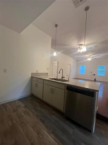 Building Photo - 12046 Center St