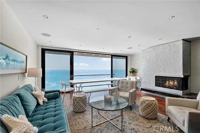 Building Photo - 102 Blue Lagoon
