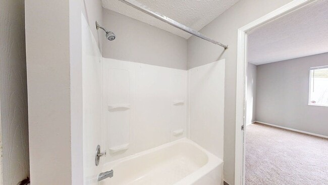 Building Photo - 3140 Walden Pl