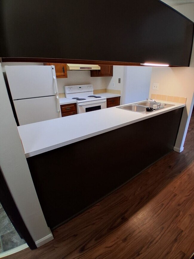 Building Photo - SW 1 bedroom 1 bath apartment for rent