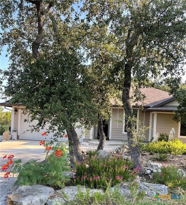 Building Photo - 2046 Mulberry Cir