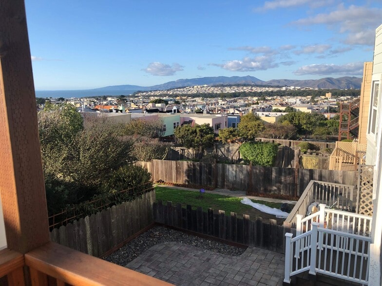 Building Photo - 1887 24th Ave