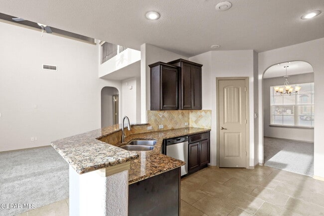Building Photo - 14335 Alma Point