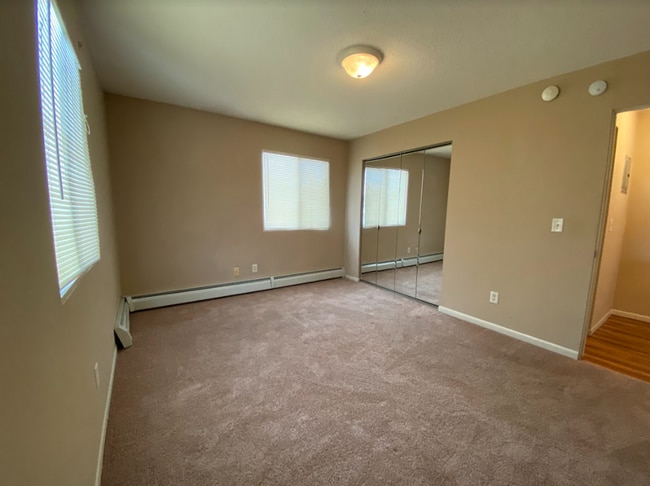 Building Photo - Experience Cozy Living in Our One-Bedroom ...