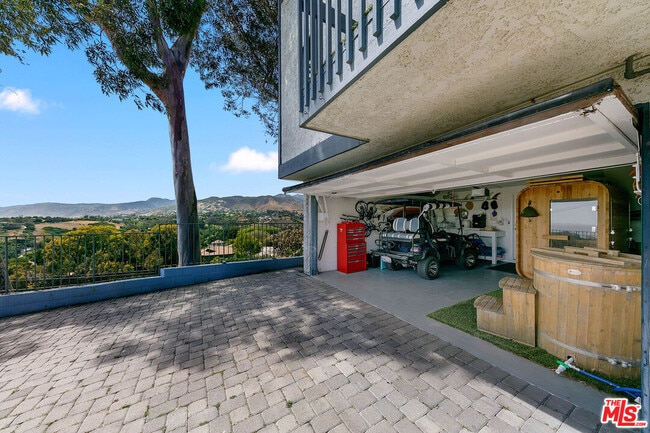 Building Photo - 29239 Heathercliff Rd