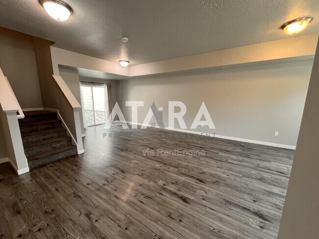 Building Photo - 5011 N Marble Fox Way